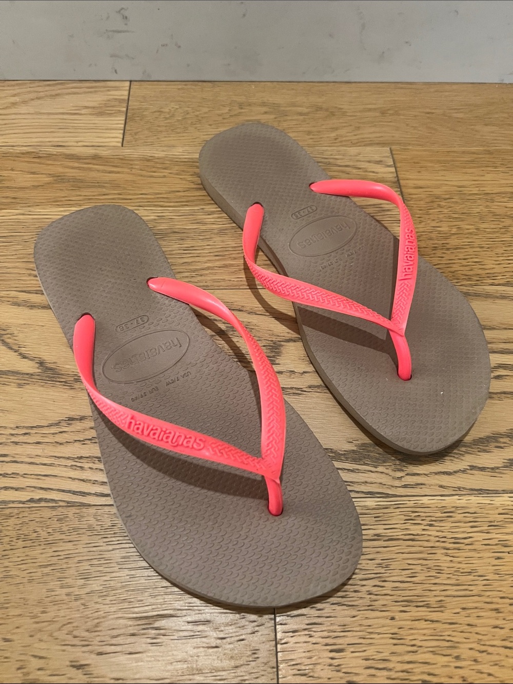 Havaianas Women's Brown Flip Flops with Coral Pink Straps